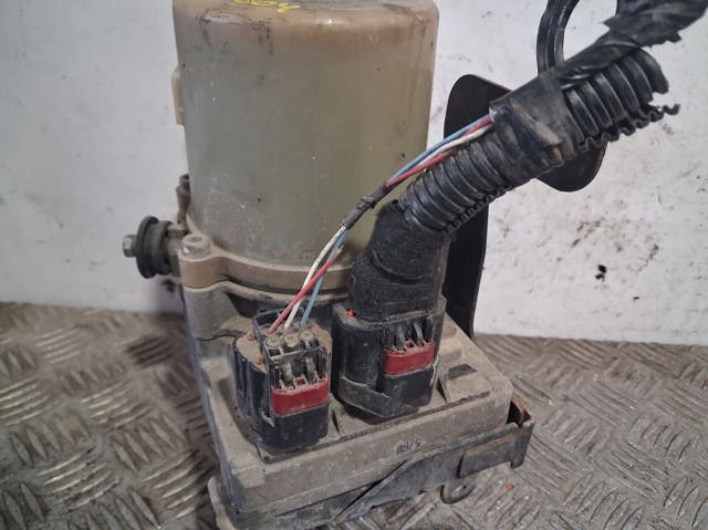 Pompa wspomagania hydraulicznego kierownicy do Mazda 3 BL