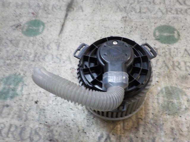 Silniczek wentylatora nagrzewnicy (ogrzewacza wnętrza) Mazda 3 BL