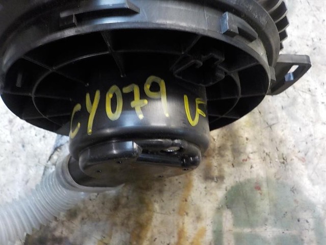 Silniczek wentylatora nagrzewnicy (ogrzewacza wnętrza) Mazda 3 BL