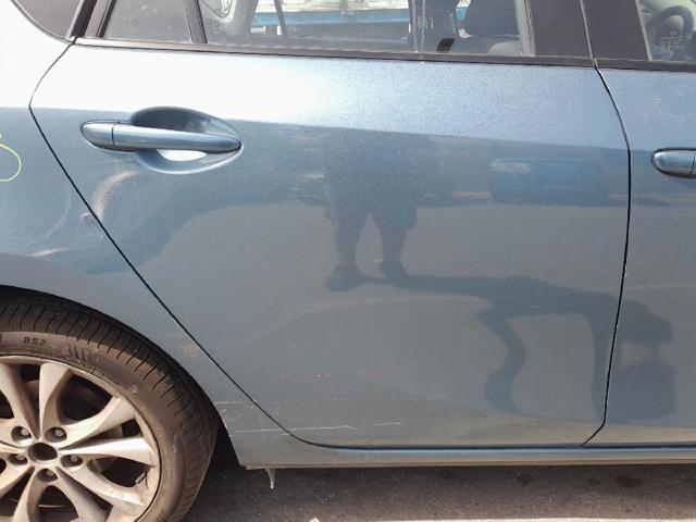 Kupić Drzwi tylne prawe Mazda 3  BL w dobrej cenie