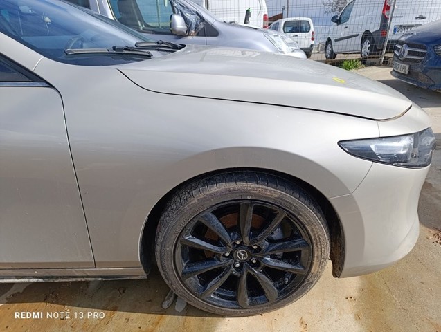 Błotnik przedni prawy Mazda 3 BP