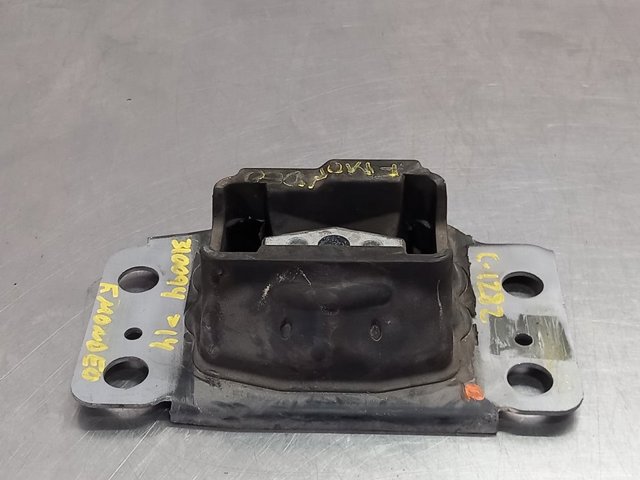 BG917M121BA Ford