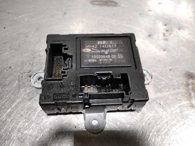 Blok komfortu przednich drzwi BH4214D617AA LAND ROVER