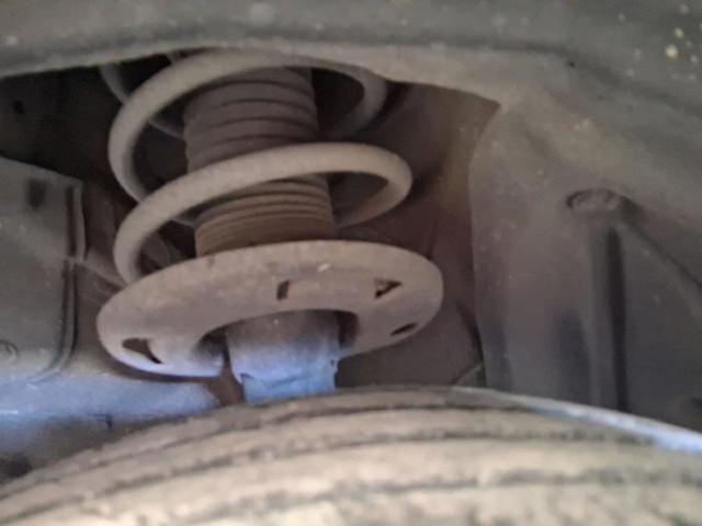 Amortyzator przedni prawy BHS234700A MAZDA