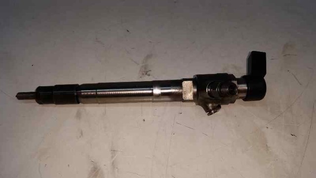 Wtryskiwacz paliwa BK2Q9K546AG PEUGEOT