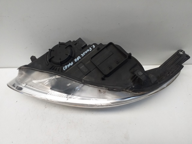 Reflektor prawy Ford Focus 3 CB8