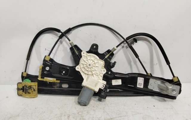 Mechanizm podnoszenia szyby drzwi przednich prawych BM51A23200BF FORD
