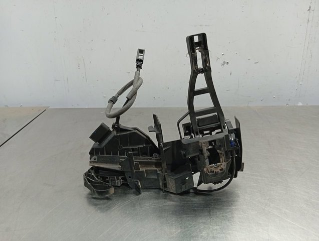 Zamek drzwi przednich lewych BM5AA21813AF FORD