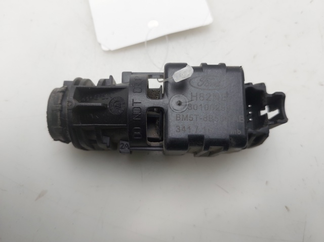 BM5T8B506AB Ford