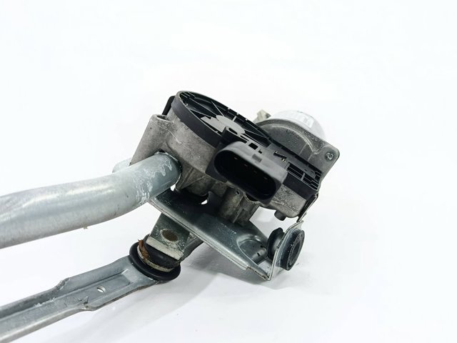 Mechanizm wycieraczek BN8V6737XA MAZDA
