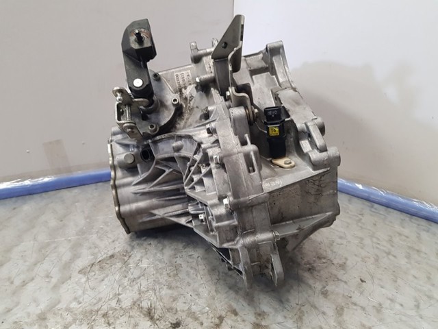 Mechaniczna skrzynia biegów w komplecie BW3421 GM