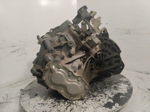 Mechaniczna skrzynia biegów w komplecie BW3421 GM