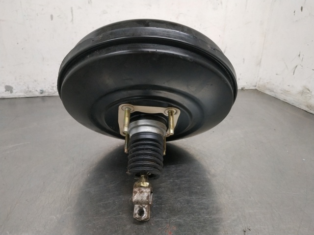 Wzmacniacz próżniowy hamulców C0504000 MAZDA