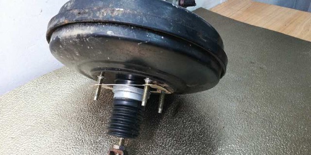 Wzmacniacz próżniowy hamulców C0504000 MAZDA