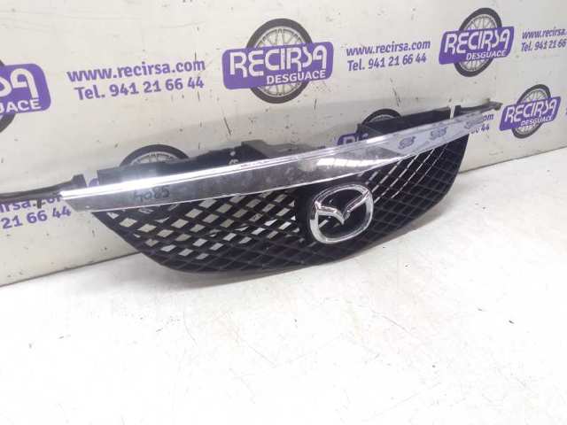 Atrapa chłodnicy Mazda Premacy CP