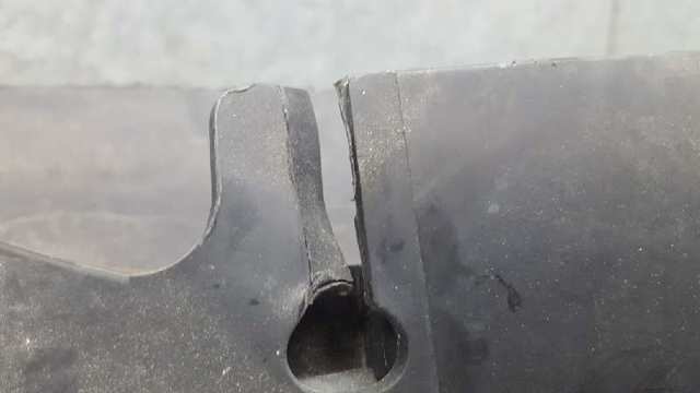 Atrapa chłodnicy Mazda Premacy CP