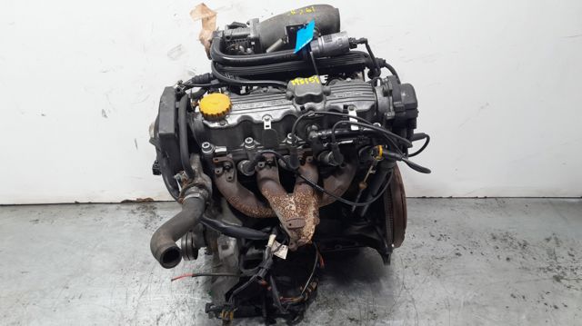 Silnik w komplecie C20NE OPEL