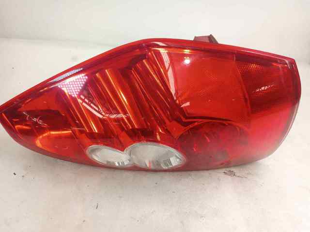 Lampa zespolona tylna prawa C23551150 MAZDA