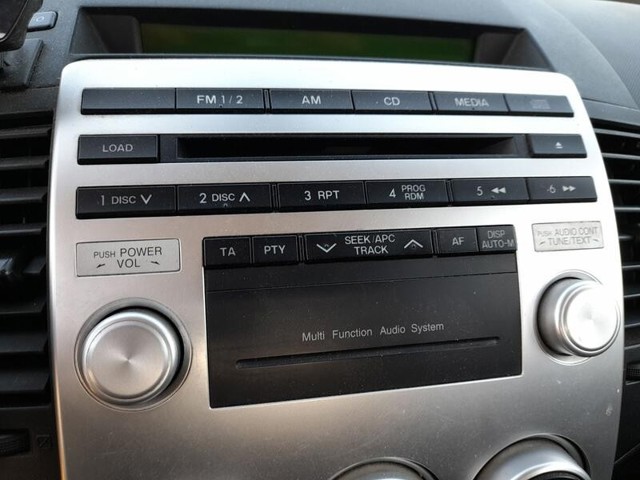 Radioodtwarzacz (radio AM/FM) CC9366AR0 MAZDA