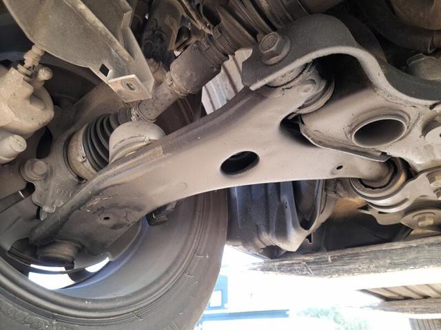 Wahacz zawieszenia przedniego dolny prawy CD9934300A MAZDA