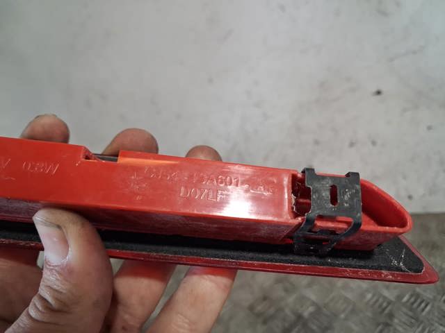 Lampa stop tylna dodatkowa do Ford Kuga CBS