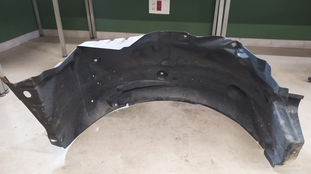 Nadkole błotnika przedniego prawe CLF500023 LAND ROVER