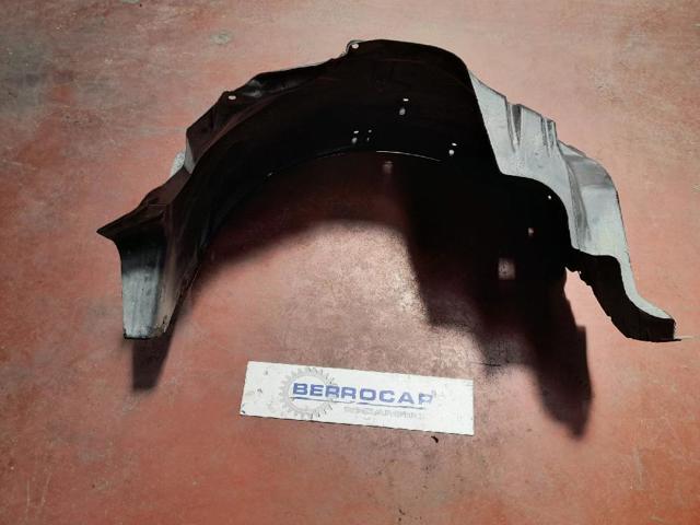 Nadkole błotnika przedniego lewe Land Rover Discovery 4 L319