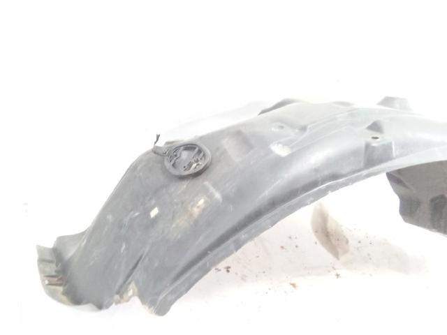 Nadkole błotnika przedniego lewe Land Rover Discovery 4 L319