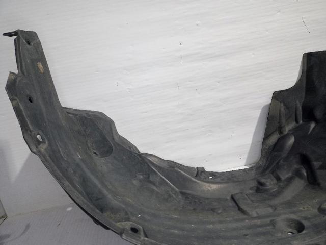 Nadkole błotnika przedniego lewe Land Rover Discovery 4 L319