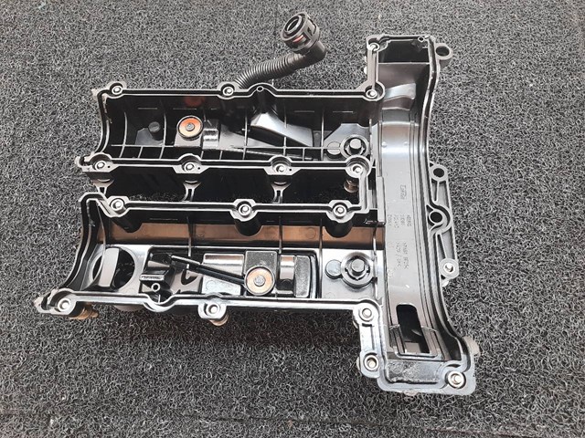 Pokrywa zaworowa Ford Focus 4 HP