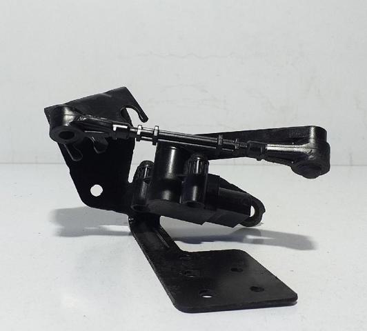Czujnik poziomowania karoserii tylny CPLA3D026BA LAND ROVER