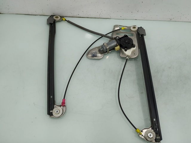 Mechanizm podnoszenia szyby drzwi przednich prawych CUH000182 LAND ROVER