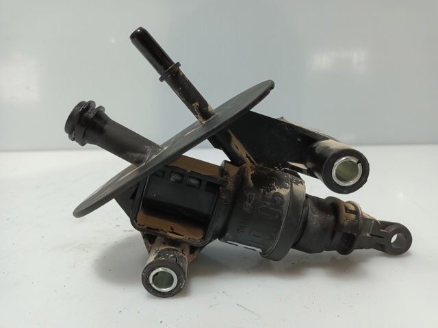 Cylinder sprzęgła główny CV217A543BA FORD