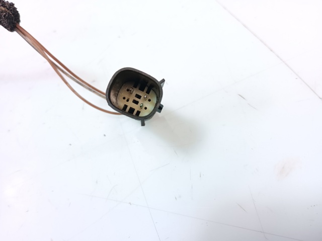 Lampa zespolona tylna lewa wewnętrzna CV4413A603BD FORD