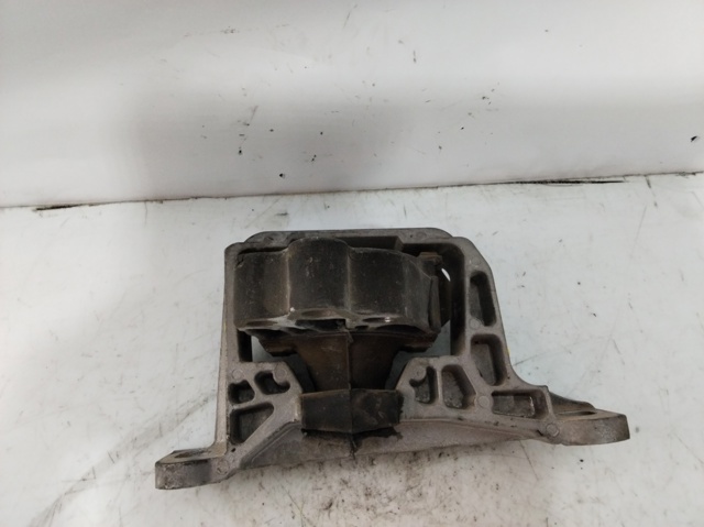 Poduszka (podpora) silnika prawa CV616F012EC FORD