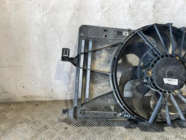 Dyfuzor chłodnicy, w komplecie z silnikiem i wirnikiem CV618C607VA FORD