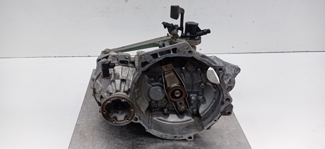 Mechaniczna skrzynia biegów w komplecie CYP VAG
