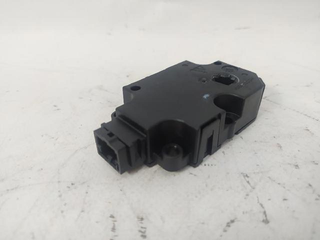 Silniczek klapy nagrzewnicy CZ1139300853 VAG