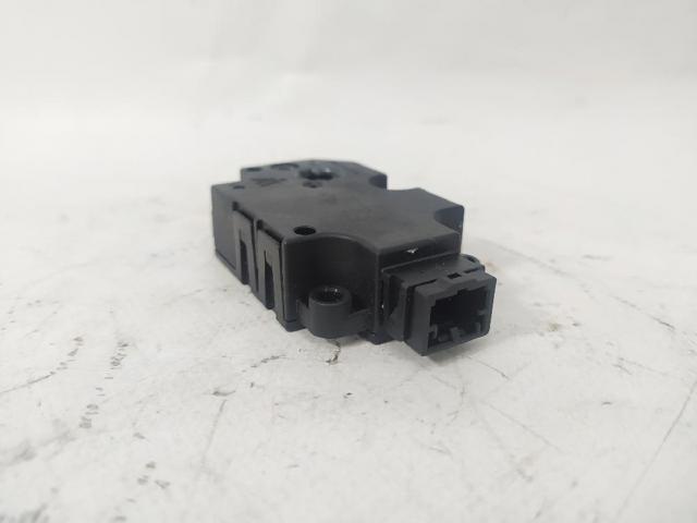 Silniczek klapy nagrzewnicy CZ1139300853 VAG