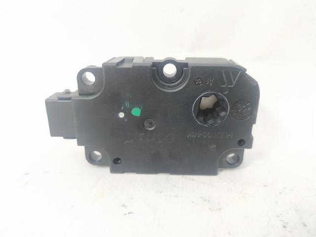Silniczek klapy nagrzewnicy CZ1139300853 VAG