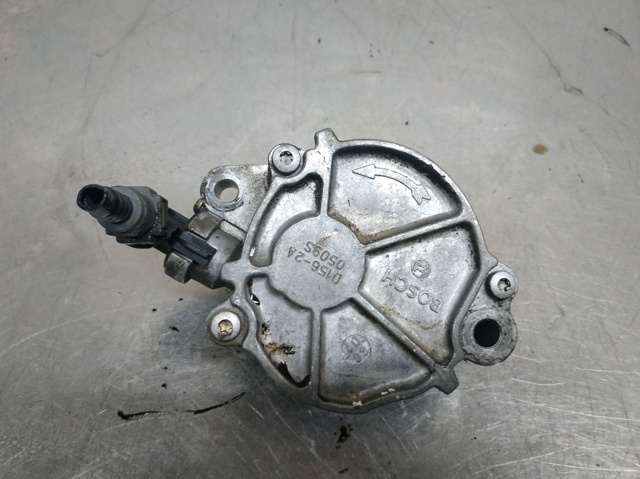 Pompa podciśnienia D1562A PEUGEOT