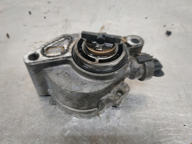 Pompa podciśnienia D1562A PEUGEOT