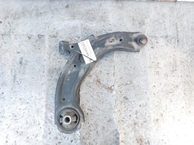 Wahacz zawieszenia przedniego dolny prawy D24H34300B MAZDA