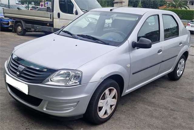 Silnik w komplecie D4F732 RENAULT