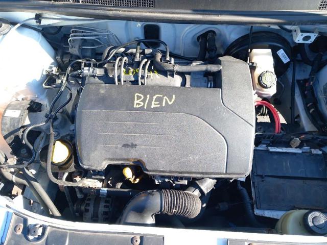 Silnik w komplecie D4F732 RENAULT