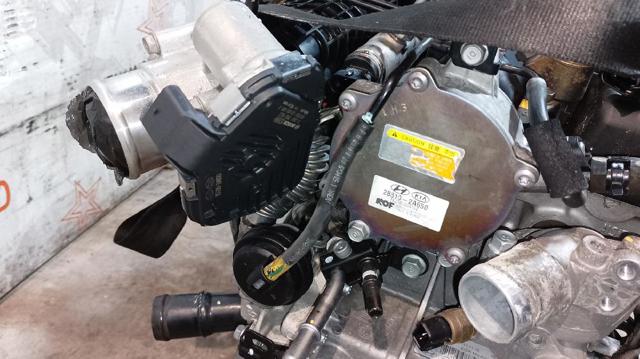 Silnik w komplecie D4FD HYUNDAI