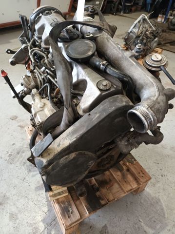 Silnik w komplecie Volvo 850 LS