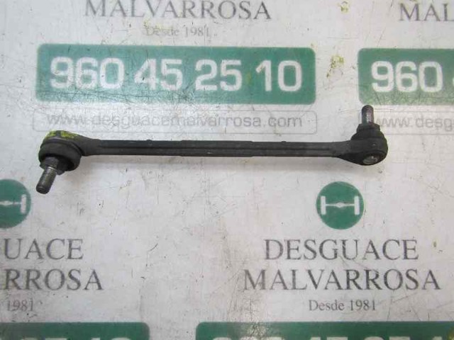 Łącznik stabilizatora przedniego D65134170 MAZDA