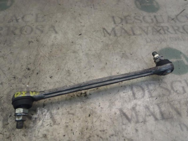 Łącznik stabilizatora przedniego D65134170 MAZDA