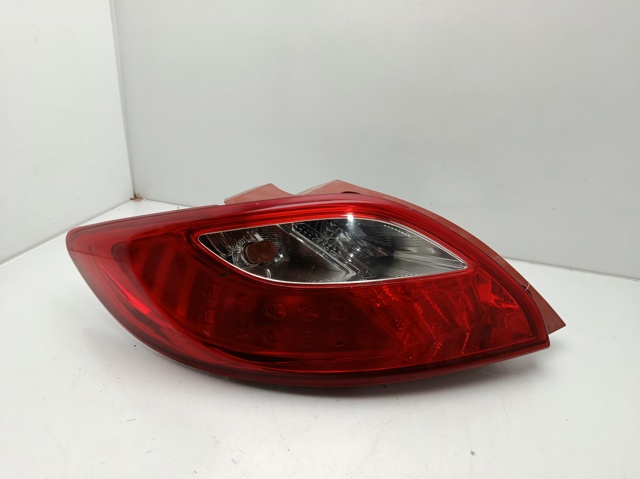 Lampa zespolona tylna lewa D65151160 MAZDA
